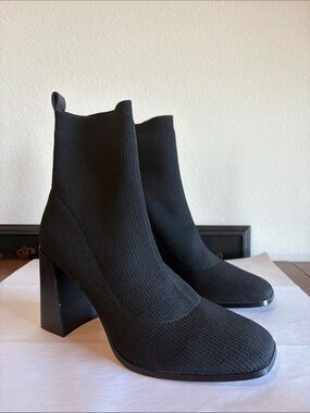 Deltan 'Brooklyn Flyknit Stretch' Block Heel Sock Boots